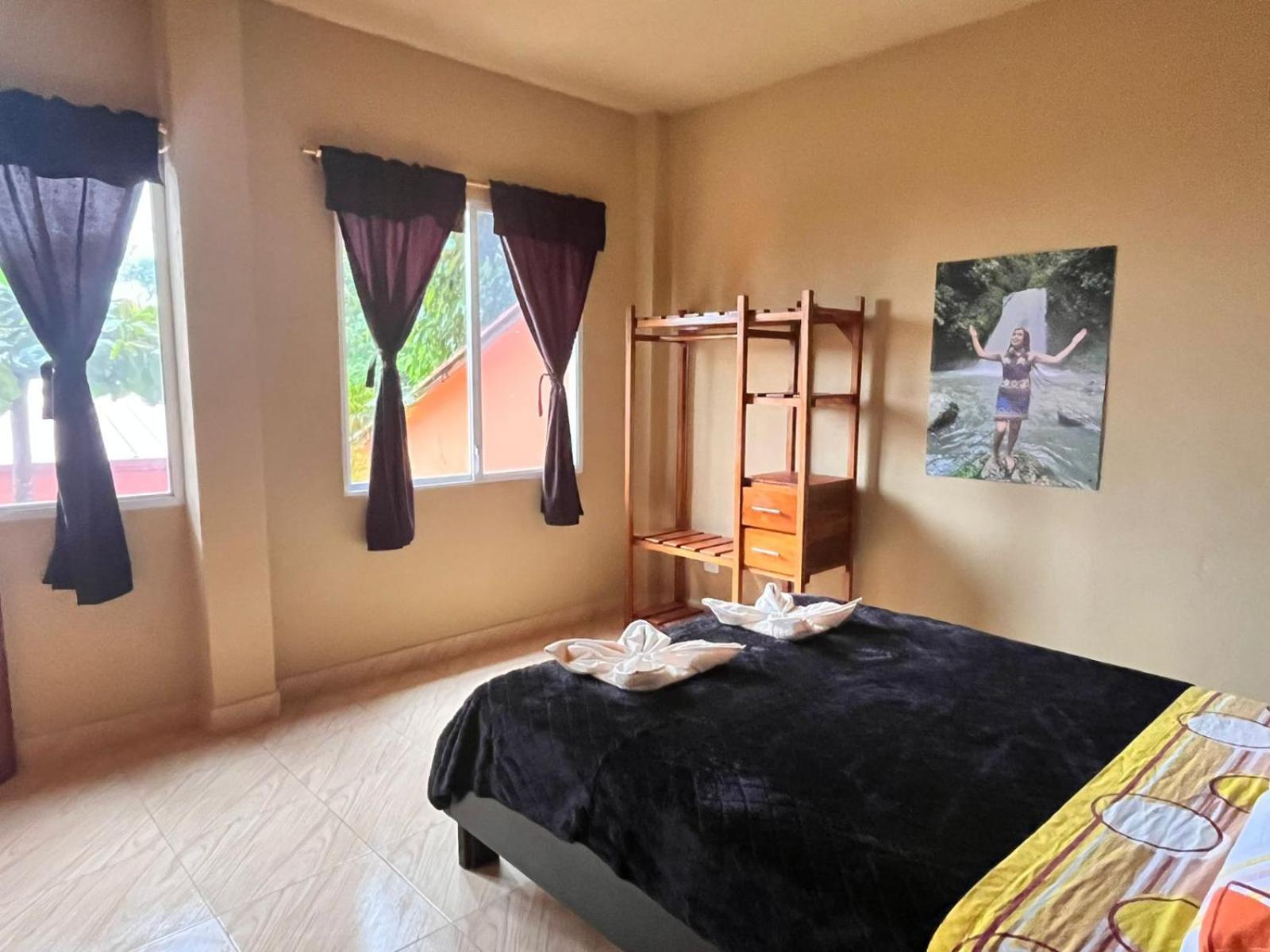 Hostal Tena Ñaui Ngoại thất bức ảnh