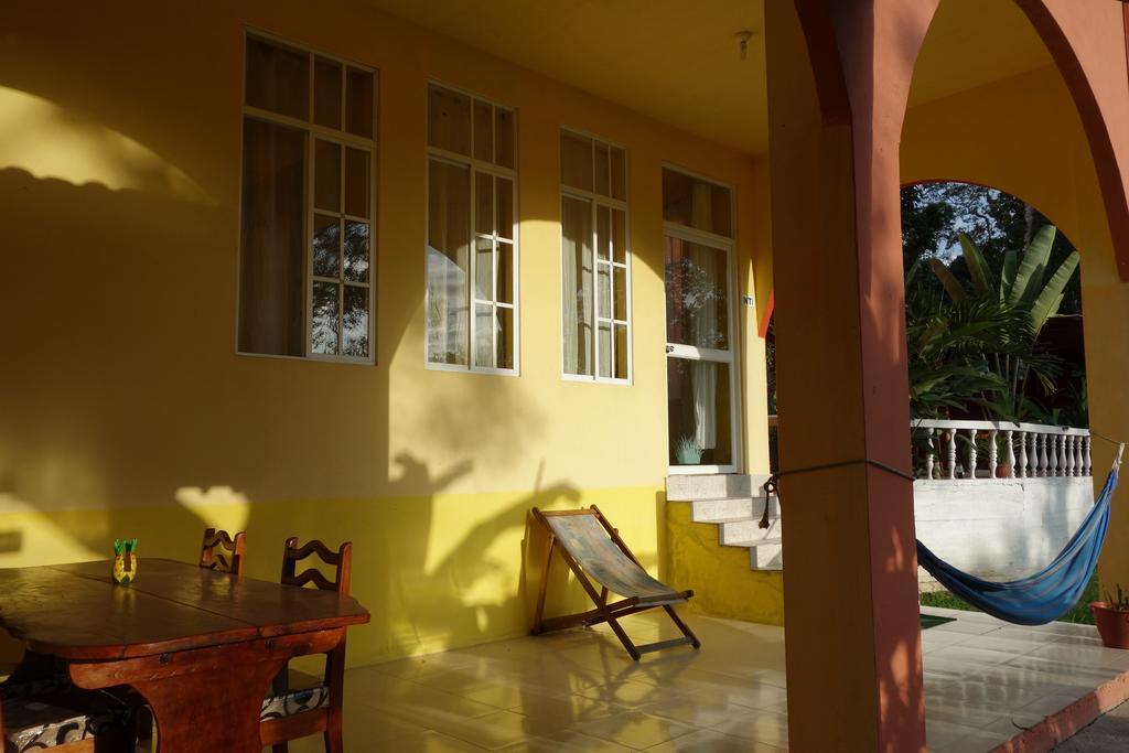 Hostal Tena Ñaui Ngoại thất bức ảnh